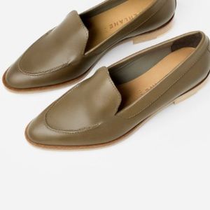 COPY - VGUC Everlane Modern Loafers in Khaki, size 10.5